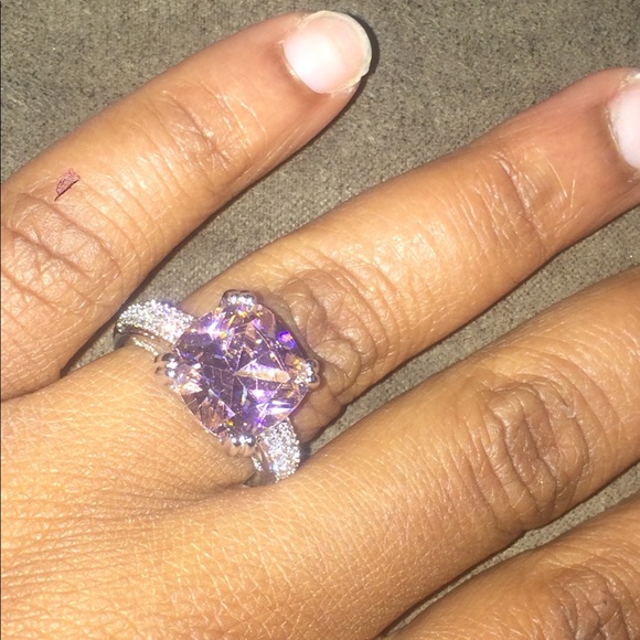 Pink CZ Diamond Ring - Picture 5 of 8